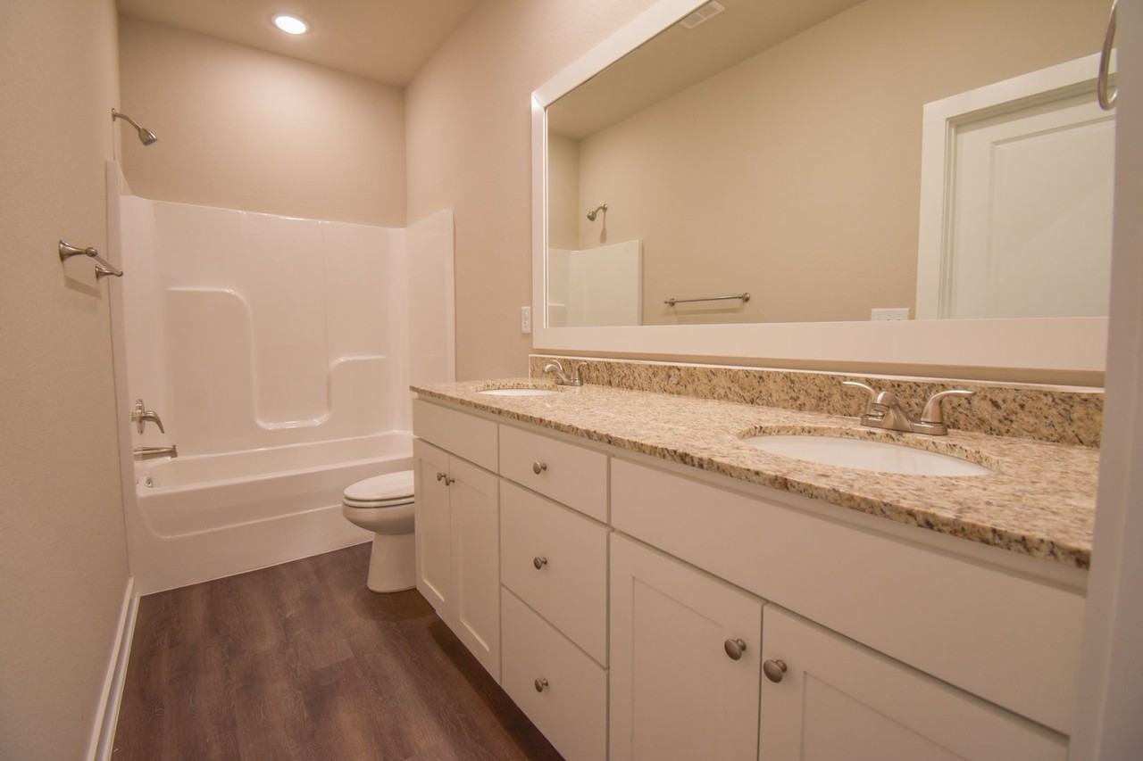 396 North Wyandotte Street - Photo 7 of 14