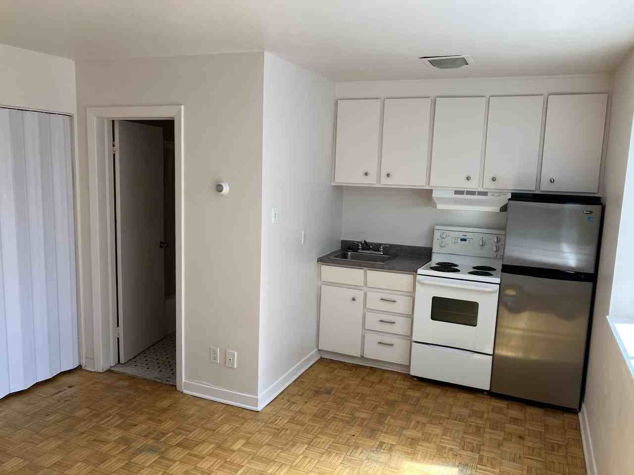 192 Somerset Street West #15 - Photo 2 of 13