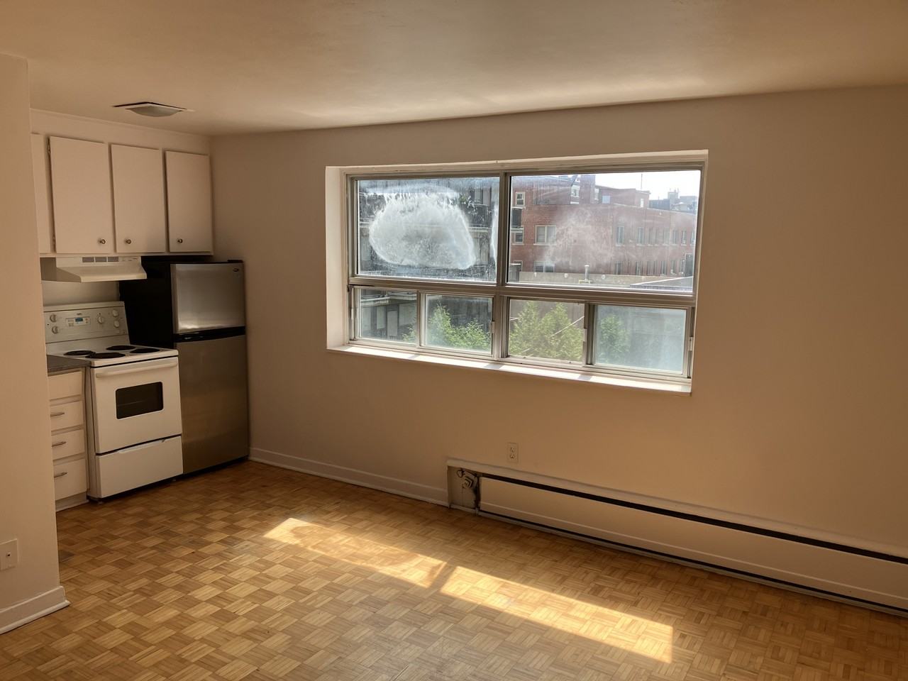 192 Somerset Street West #15 - Photo 4 of 13