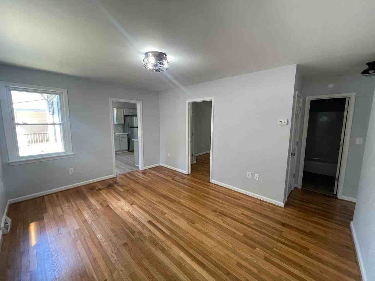 4915 Sycamore Pl - Photo 2 of 12