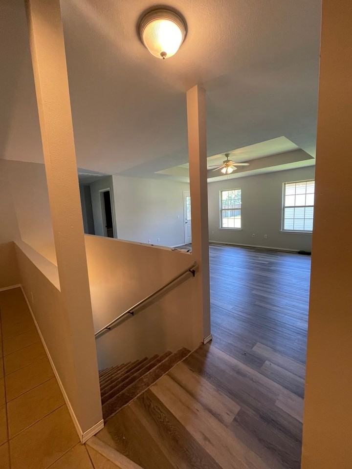 2202 W Jonquil Ln - Photo 7 of 22