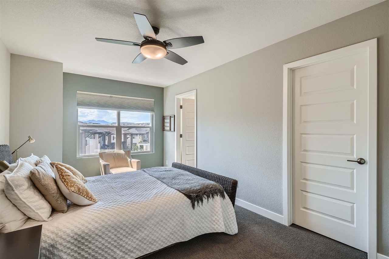 11243 Colony Cir - Photo 3 of 28