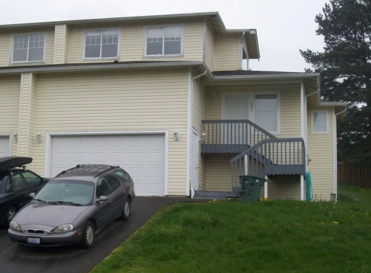 1341 Varsity Pl - Photo 6 of 7