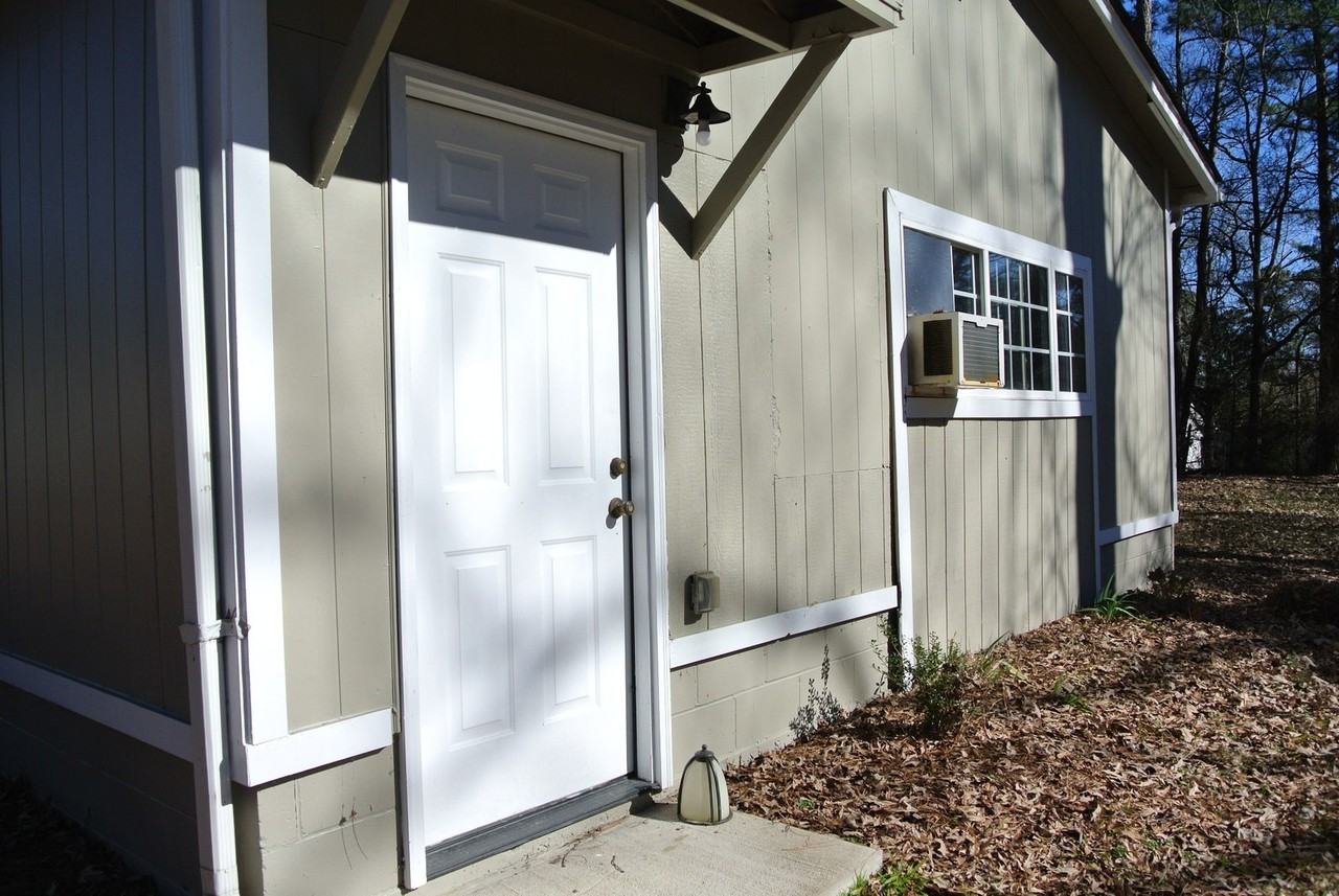 1187 1st Street Ext - Photo 2 of 14