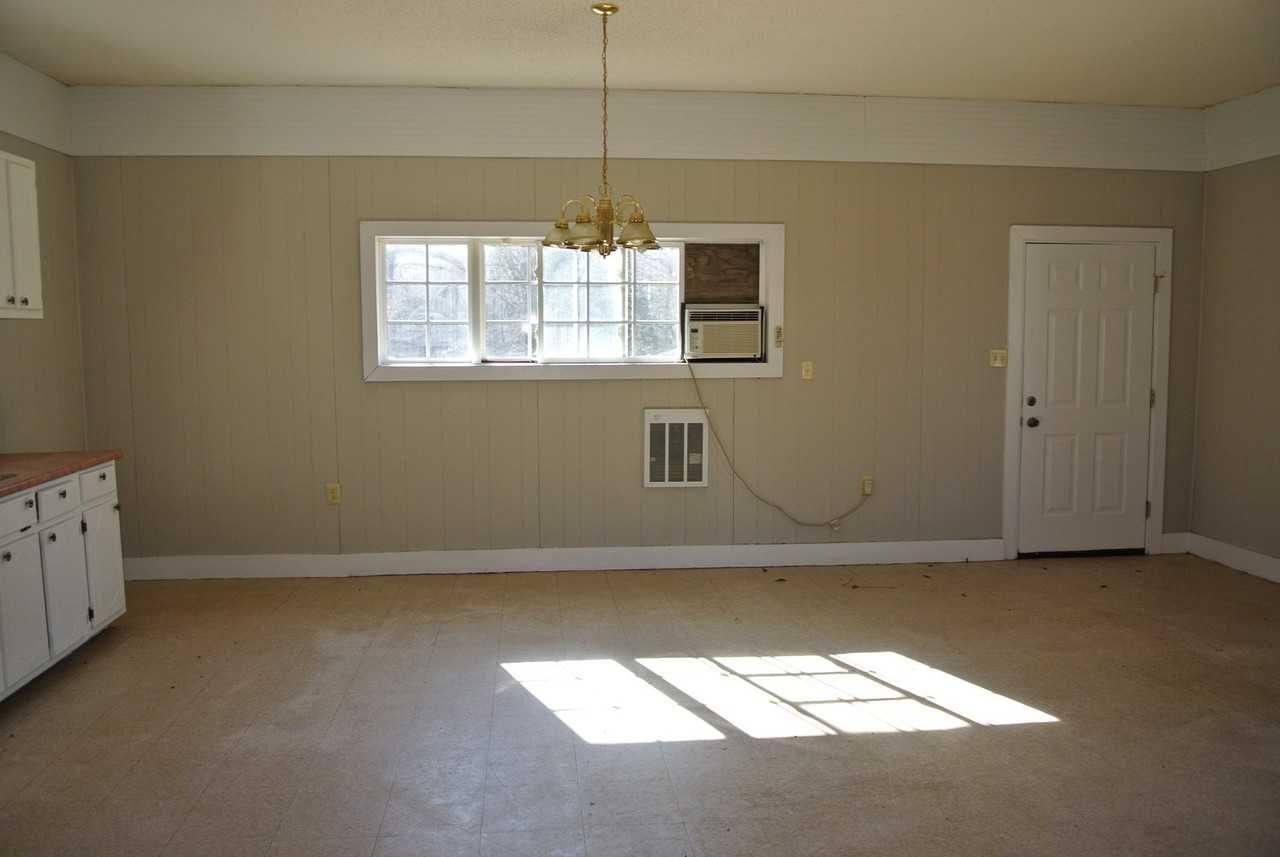 1187 1st Street Ext - Photo 2 of 14