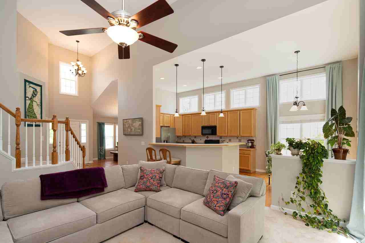 1111 Freshman Dr - Photo 3 of 17