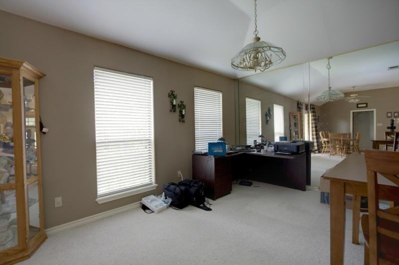 4510 Silver Hollow Dr - Photo 7 of 13