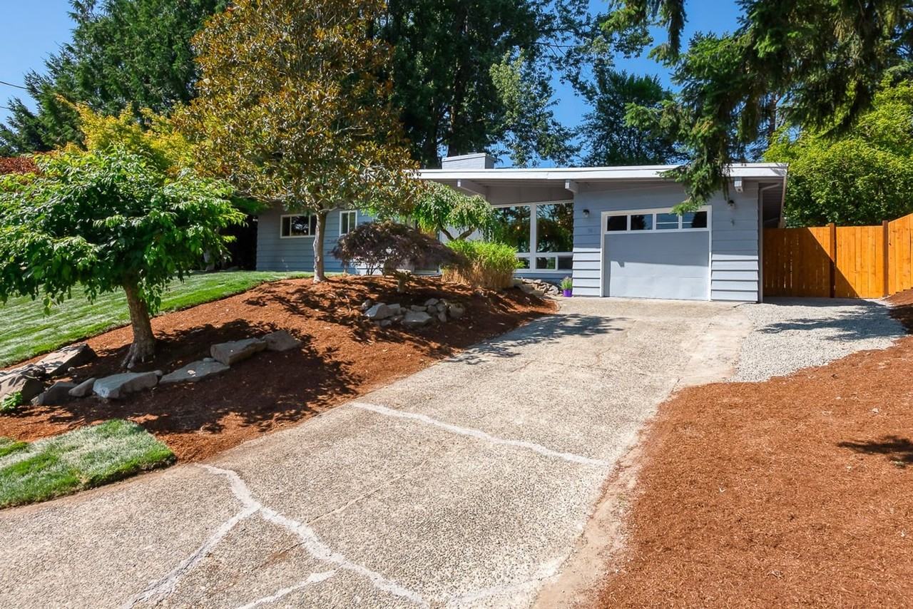 15618 Ne 1st Pl - Photo 2 of 21