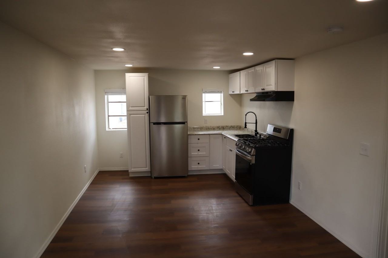 800 S Quarter Horse Ave - Photo 2 of 13