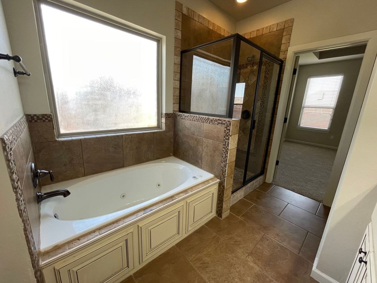 15700 Sky Run Dr - Photo 5 of 30