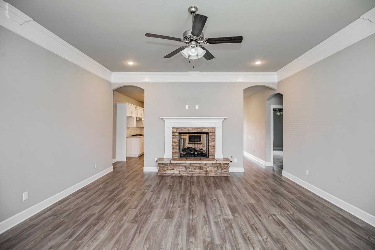 870 Bob Glen Cir - Photo 5 of 24