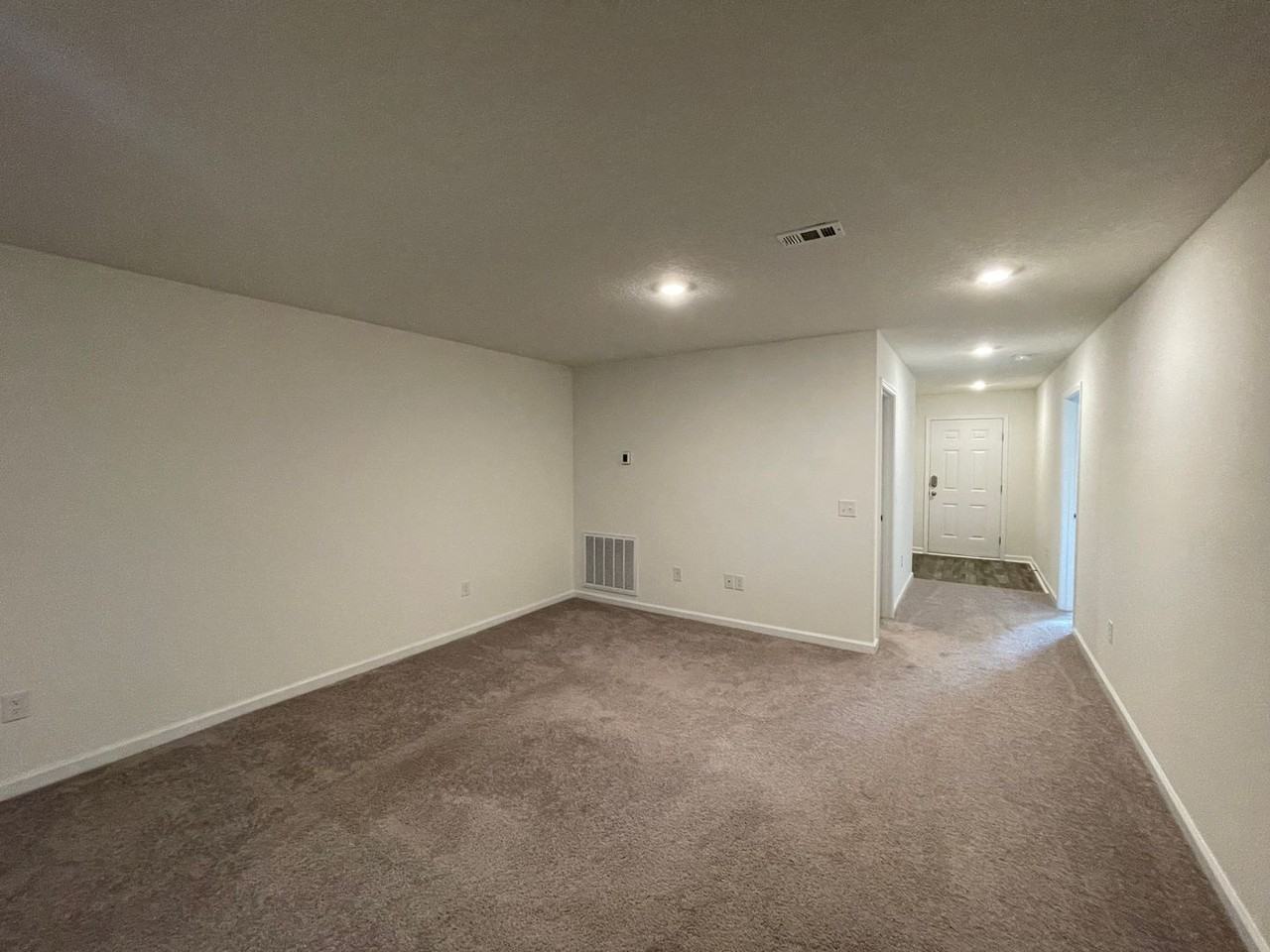 4356 Jitterbug St - Photo 3 of 24
