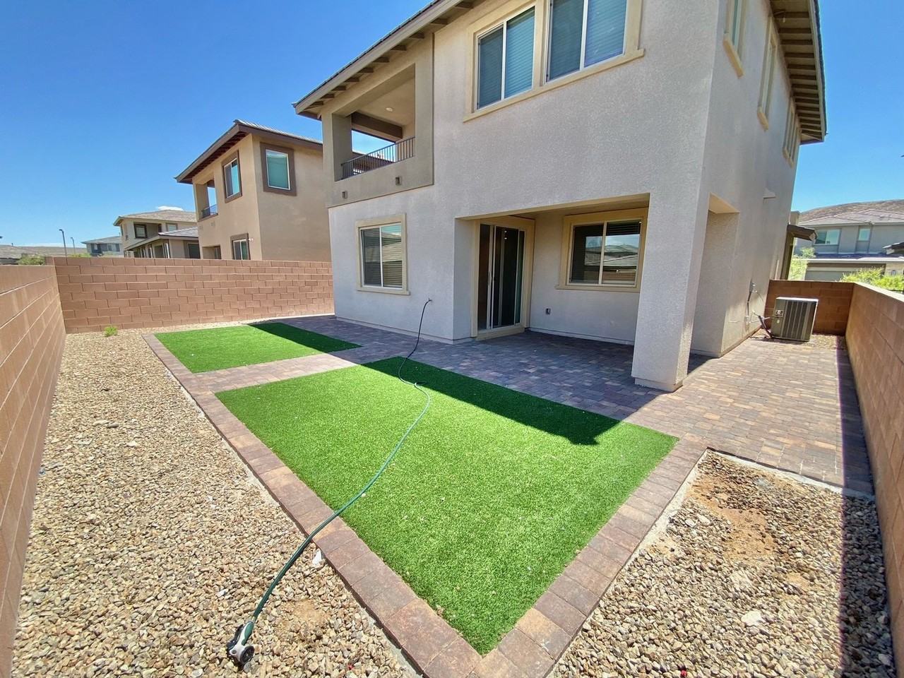 9684 Jade Rise Ave - Photo 2 of 34