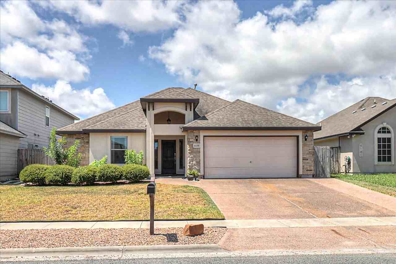 6105 Maximus Dr - Photo 2 of 43