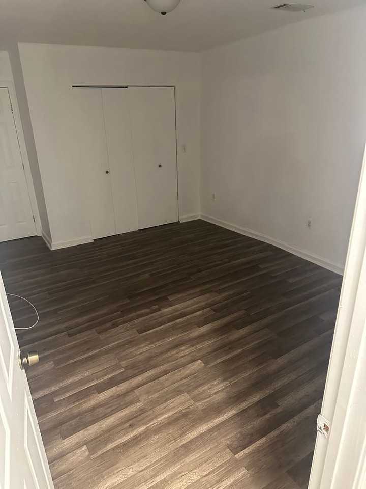 5725 Wilton Dr - Photo 3 of 18