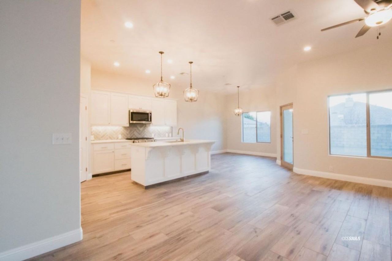 2313 S Del Rosa St - Photo 7 of 34