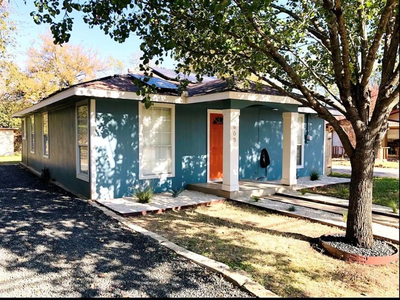 808 E Austin Ave - Photo 2 of 13