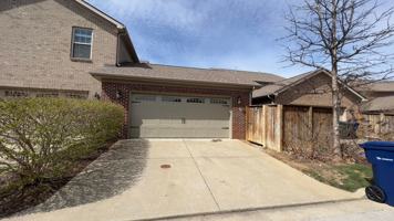 featured image of 3328 Beacon St