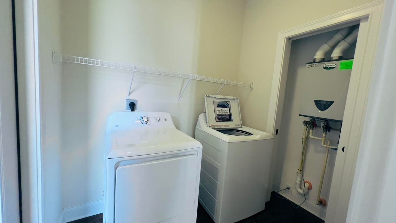 3328 Beacon St - Photo 6 of 28