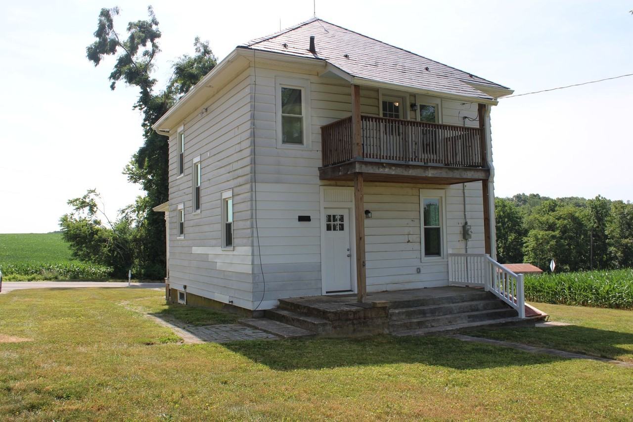 8655 Century Farms Rd - Photo 2 of 10