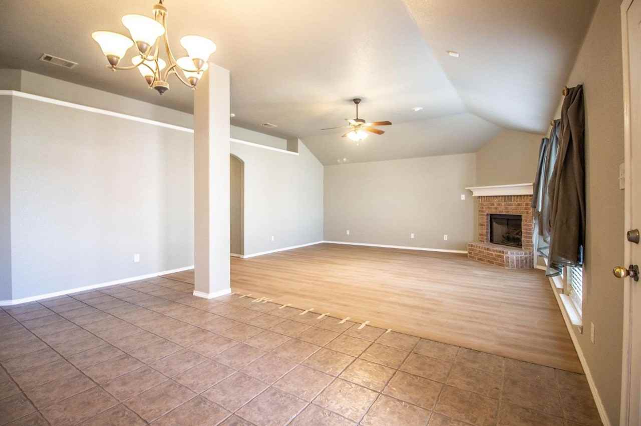 5032 Itasca St - Photo 3 of 15