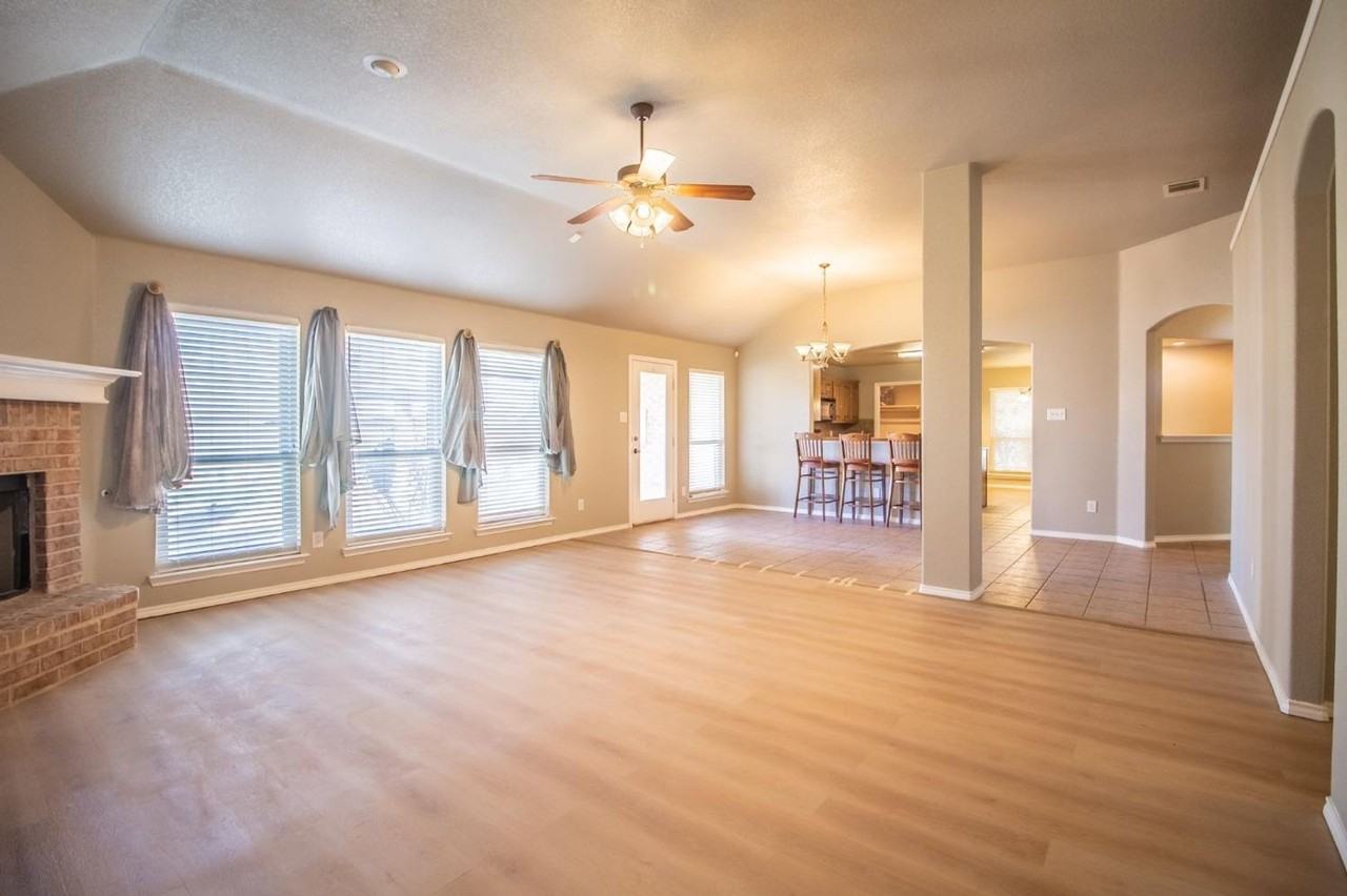 5032 Itasca St - Photo 4 of 15