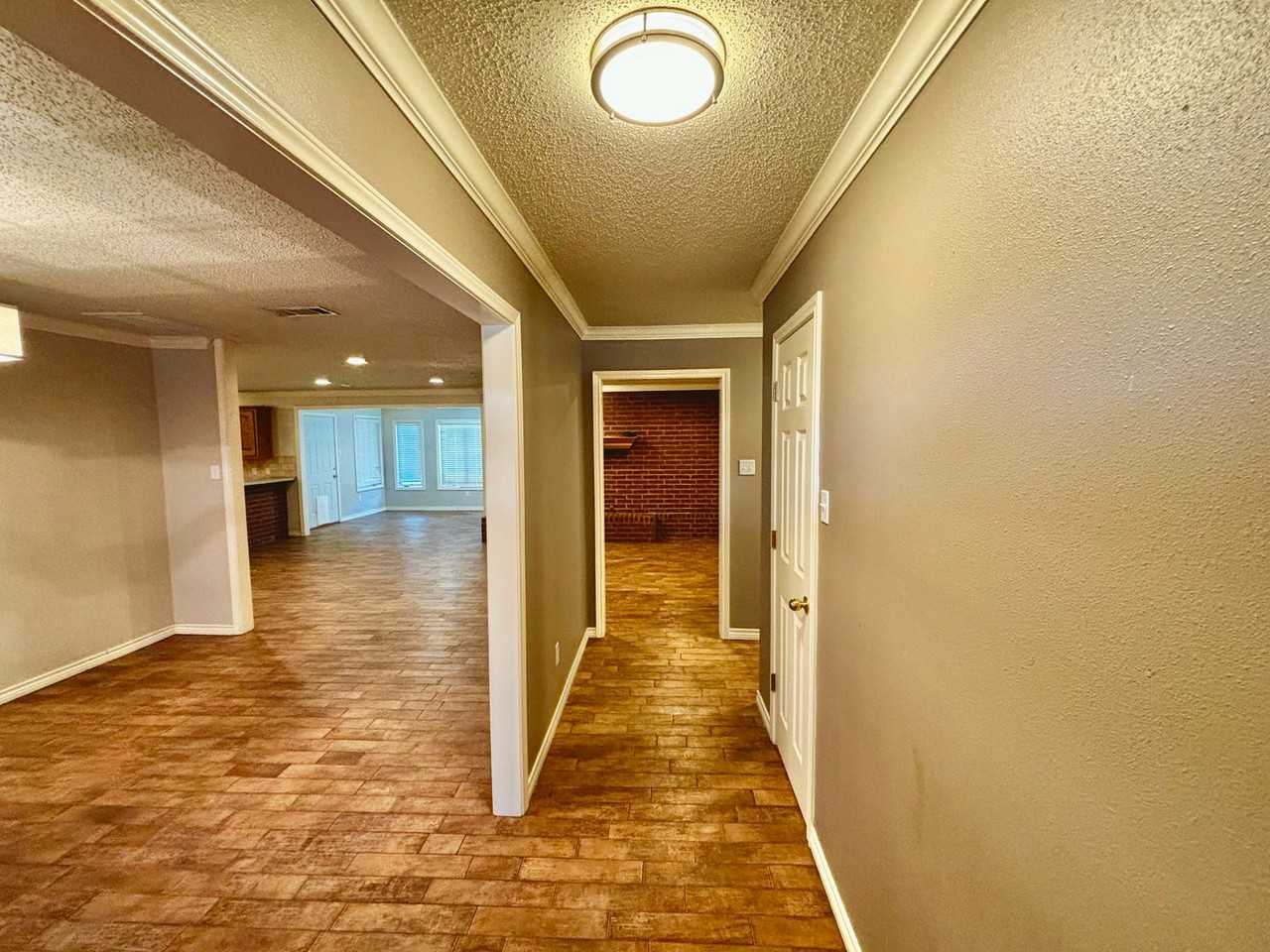 4208 64th St - Photo 3 of 31