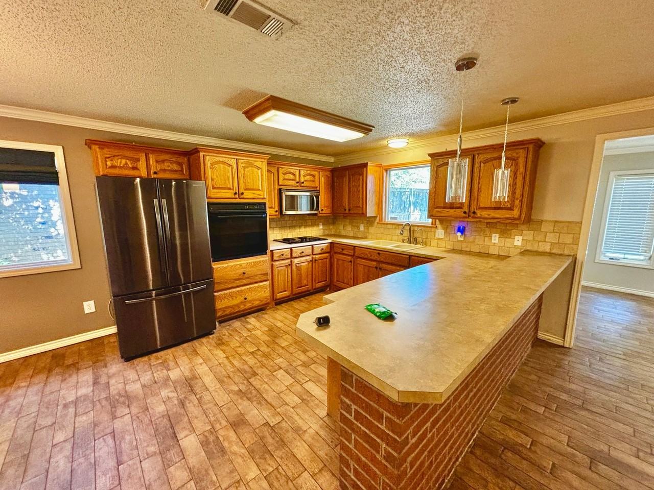 4208 64th St - Photo 7 of 31