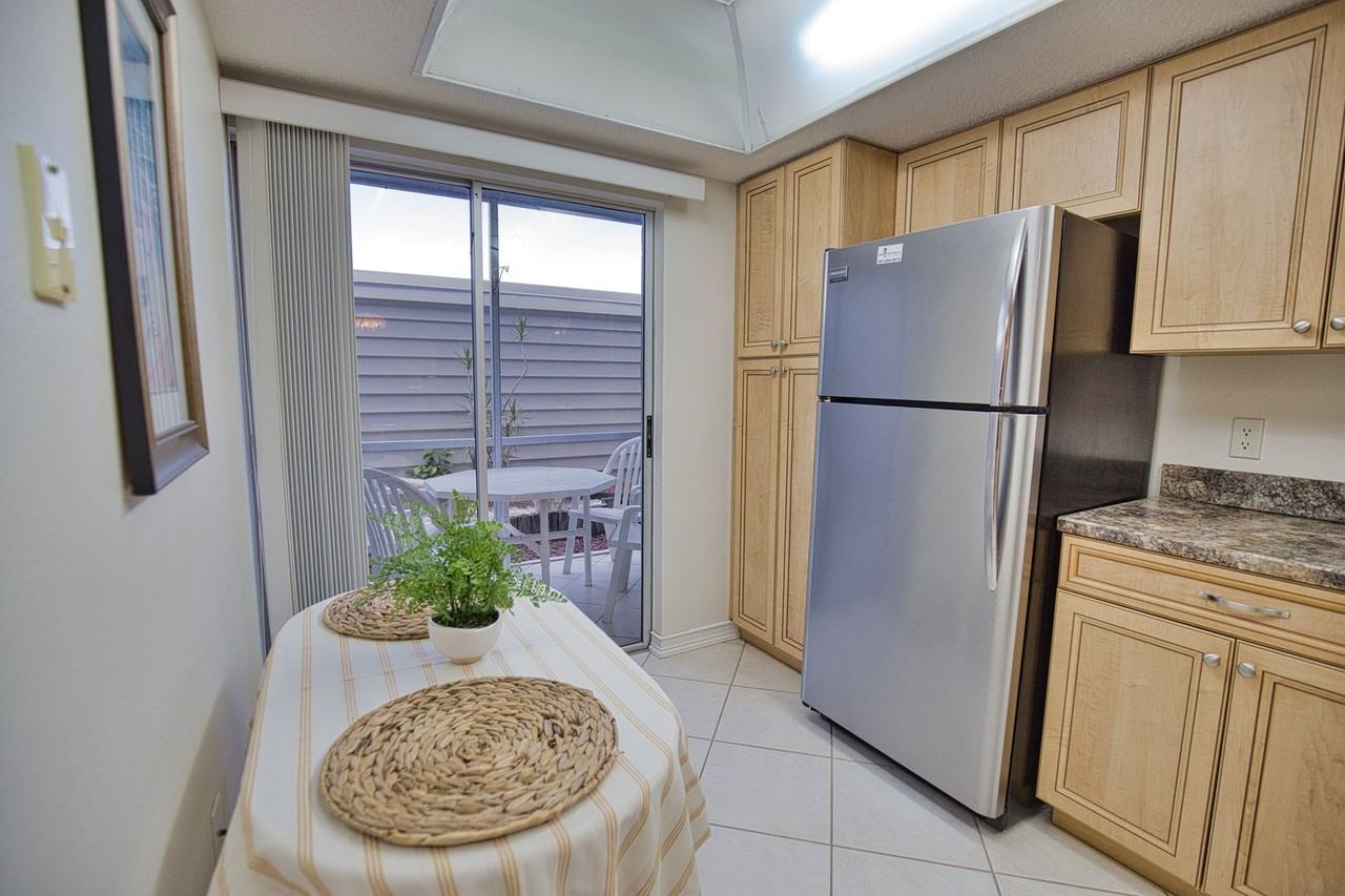 1406 Pine Lake Dr #6 - Photo 7 of 31