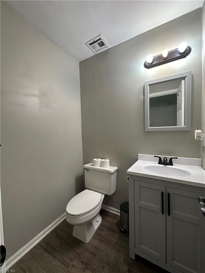 16 Wreck Shoal Dr - Photo 2 of 18