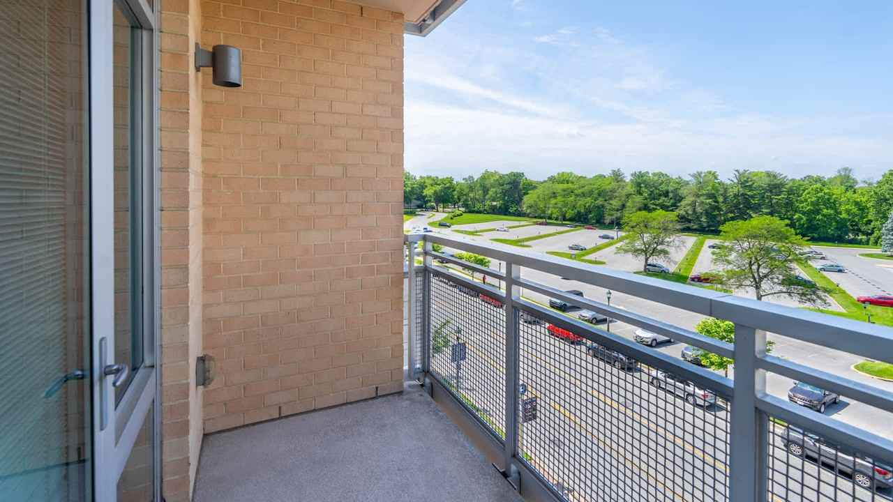 Wisconsin Place - Photo 2 of 41