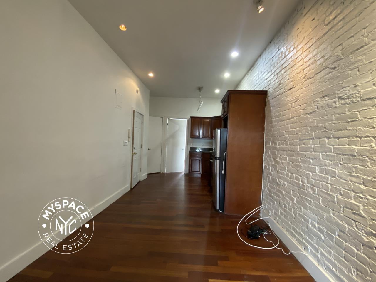 194 Humboldt St #3L - Photo 2 of 9