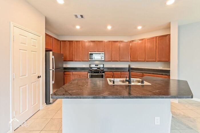 16603 Cliff Vale Ct - Photo 2 of 17