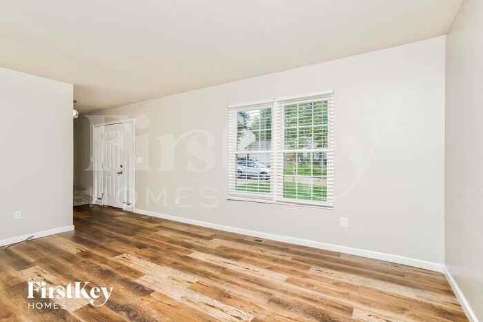 3765 Gumtree Ln - Photo 3 of 15