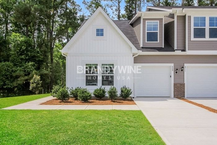 822 Coosaw Pl - Photo 2 of 42