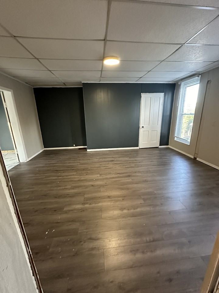 195 E Main St #NA - Photo 3 of 9