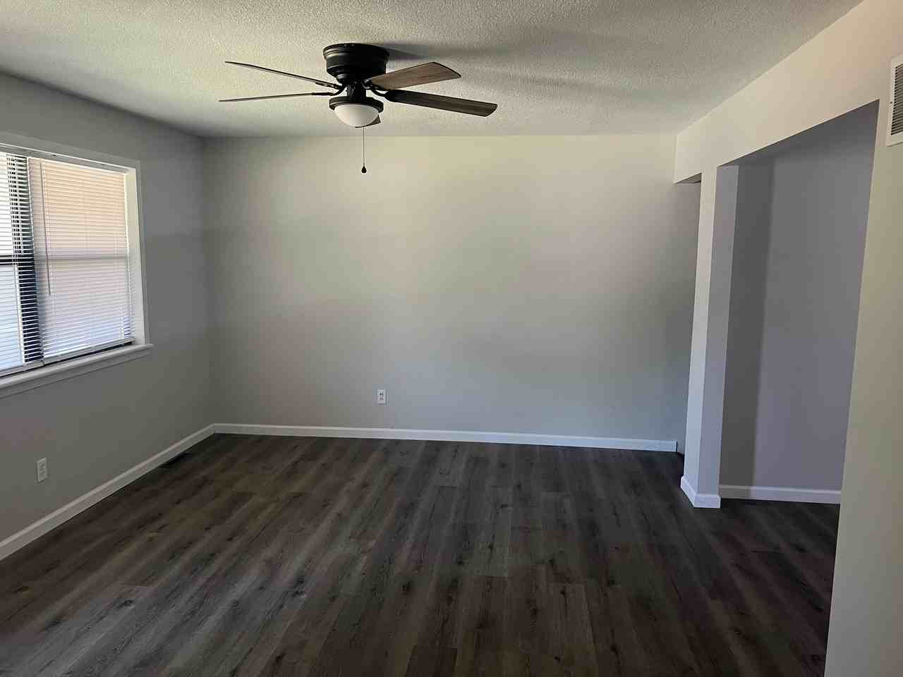 1838 S Saint Clair Ave #1 - Photo 3 of 6