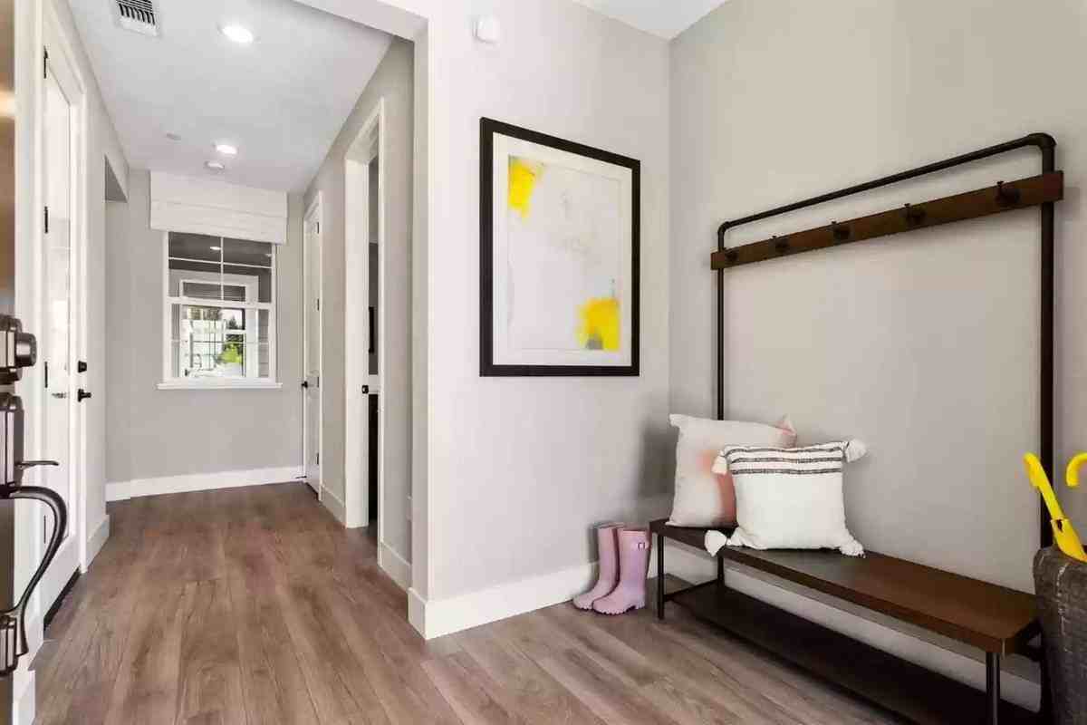 9043 Cairn St #NA - Photo 3 of 33