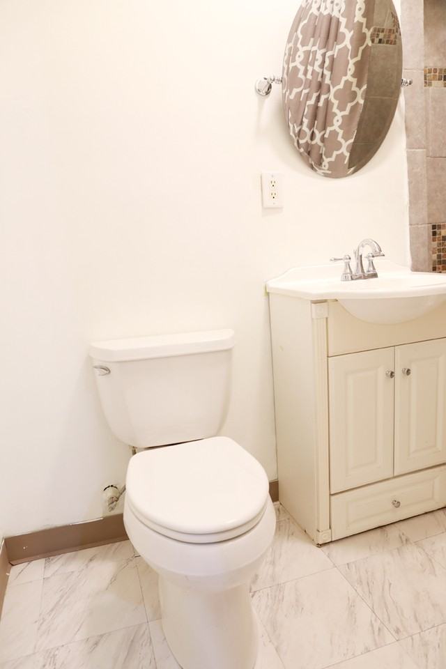 1916 S Sawyer Ave #2F - Photo 5 of 6