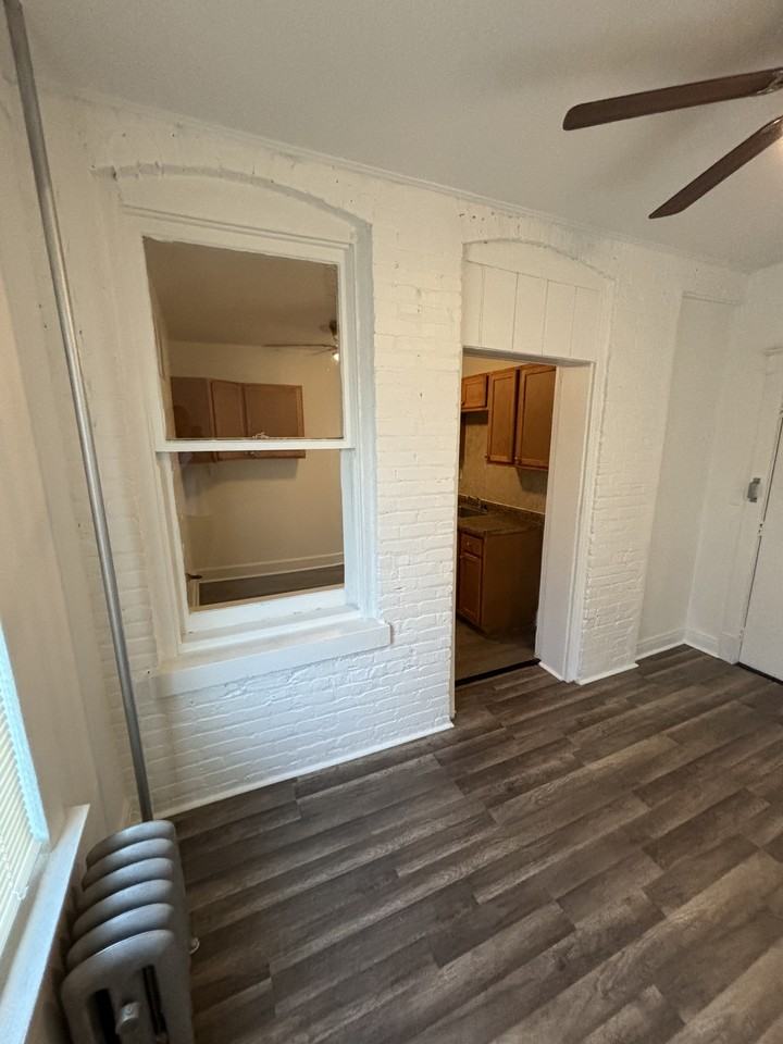 7945 South South Shore Drive #2S - Photo 3 of 25