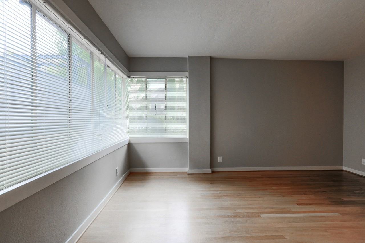 ROSE PLAZA APARTMENTS (RISI01) - Photo 2 of 50