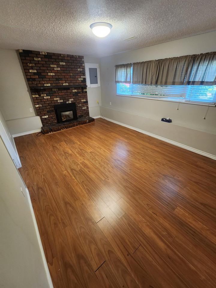 6605 Dayton Dr #1 - Photo 3 of 10