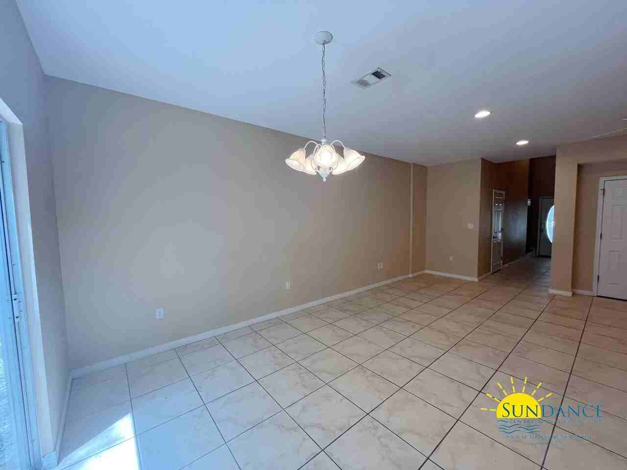 521 31st St - Photo 2 of 16