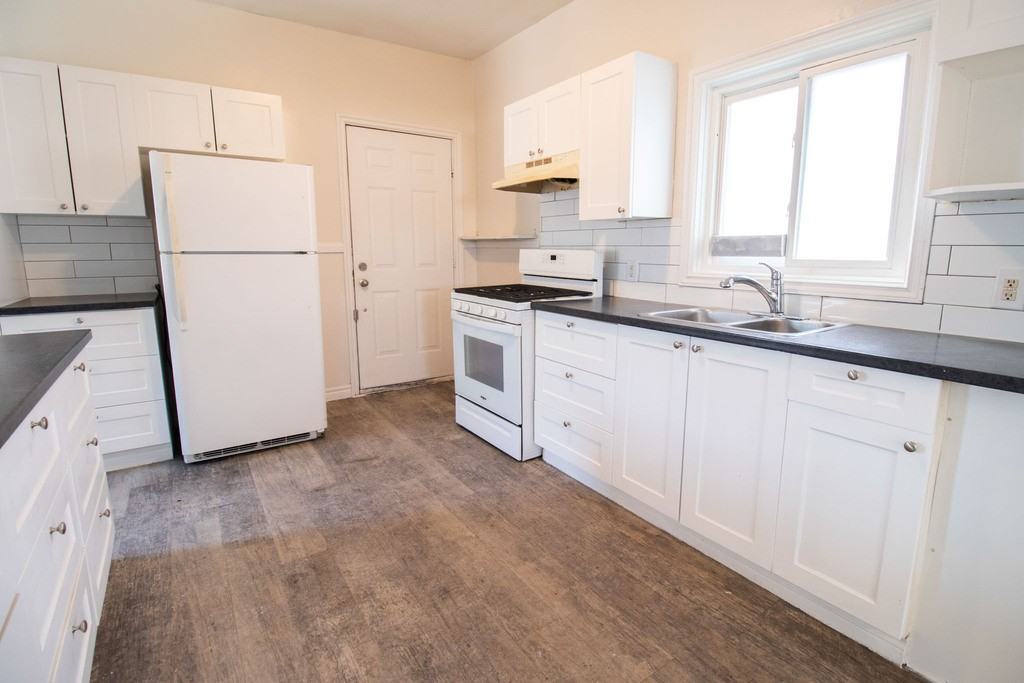 96 Mars Ave - Photo 2 of 38