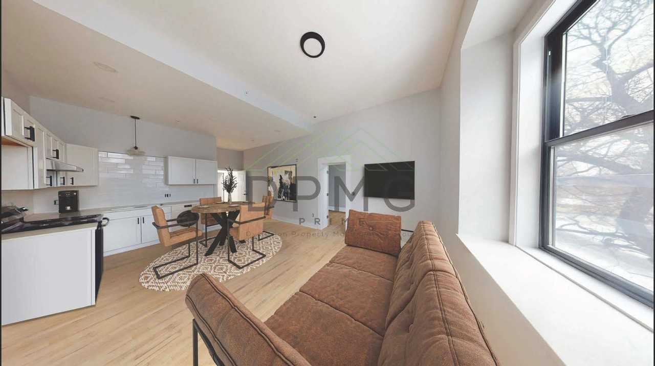 1030 S Holmes St #102 - Photo 5 of 9