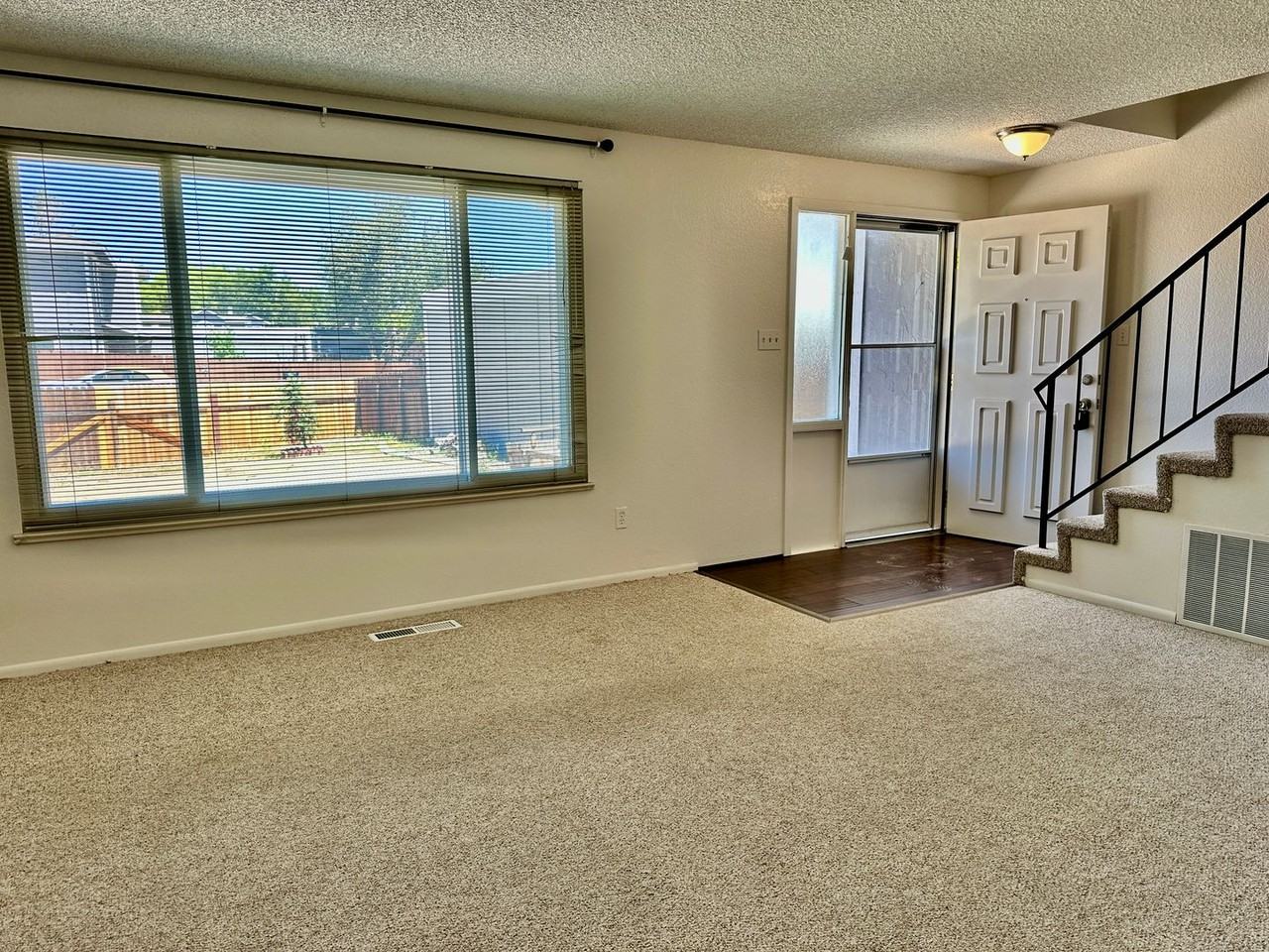 7683 Armin Cir - Photo 3 of 23