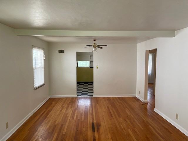 7560 Ahern Avenue - Photo 4 of 11