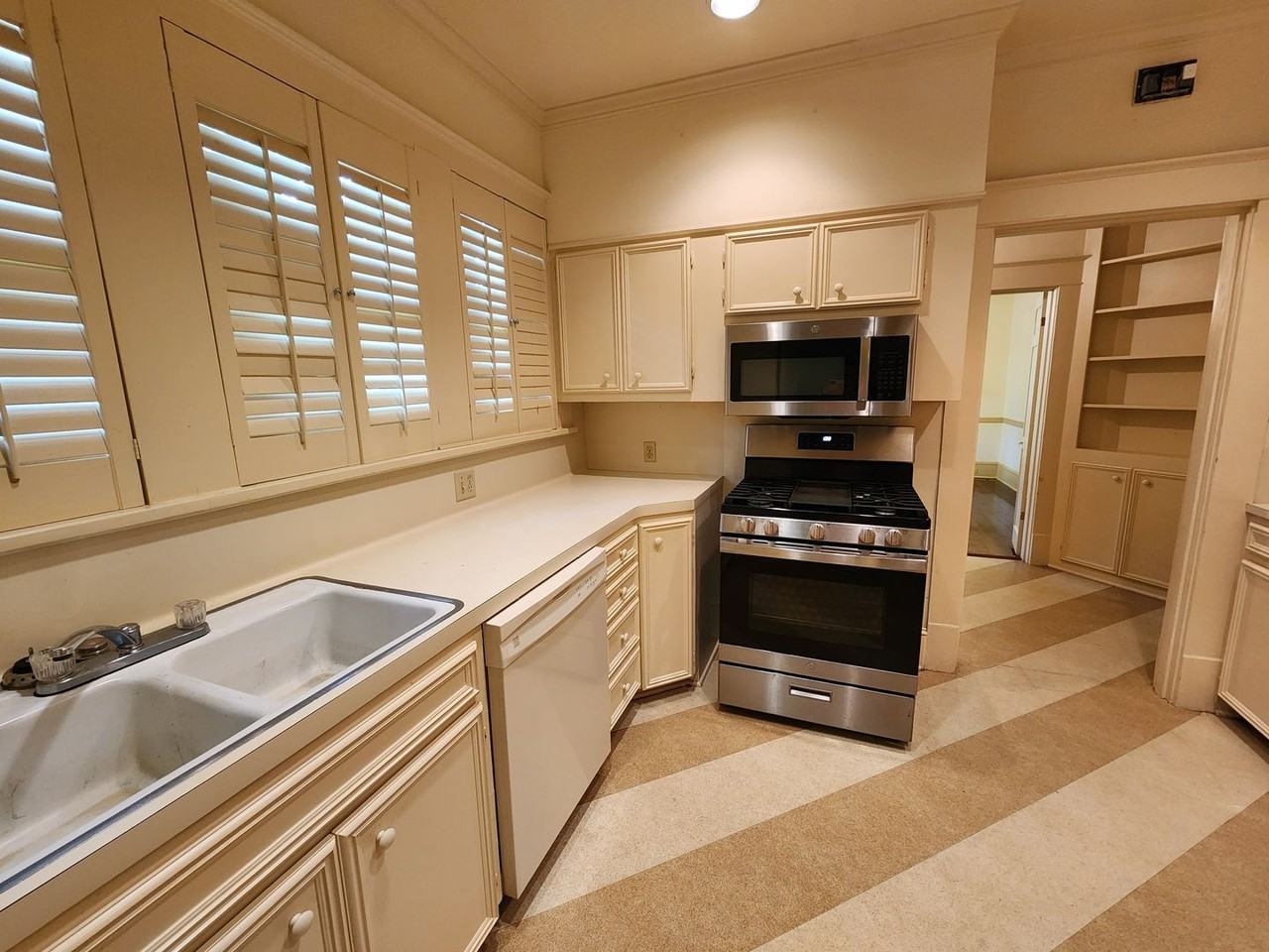 845 Dudley Dr - Photo 6 of 18