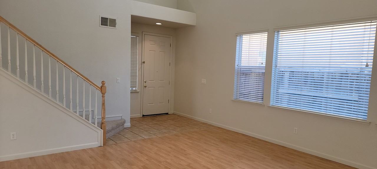 2908 Mahaska Way - Photo 3 of 22