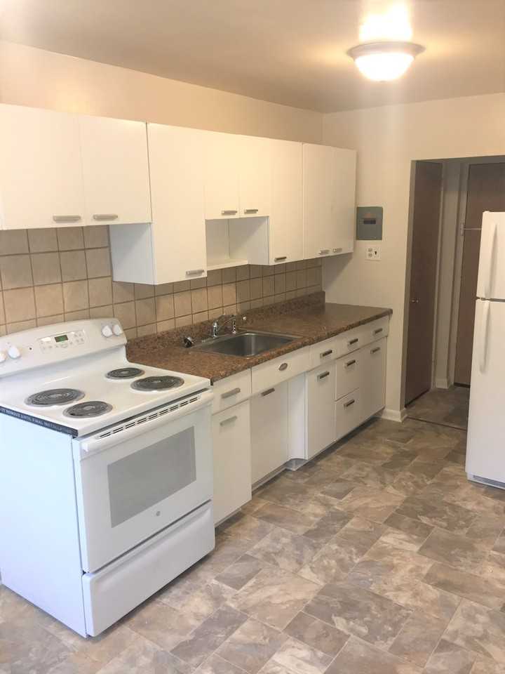 Paxson - Butler Apartments - Photo 7 of 8